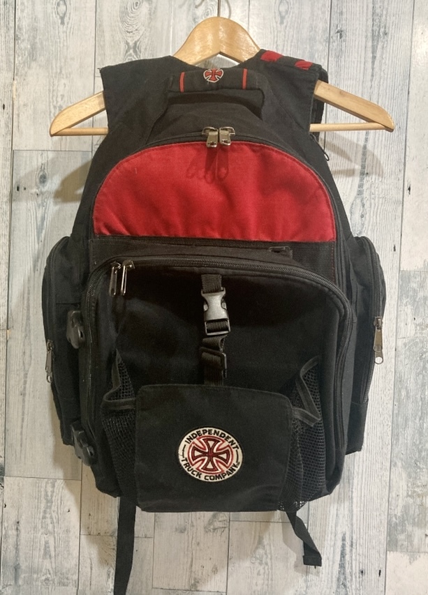 ビンテージINDEPENDENTインディペンデント スケートボード バック