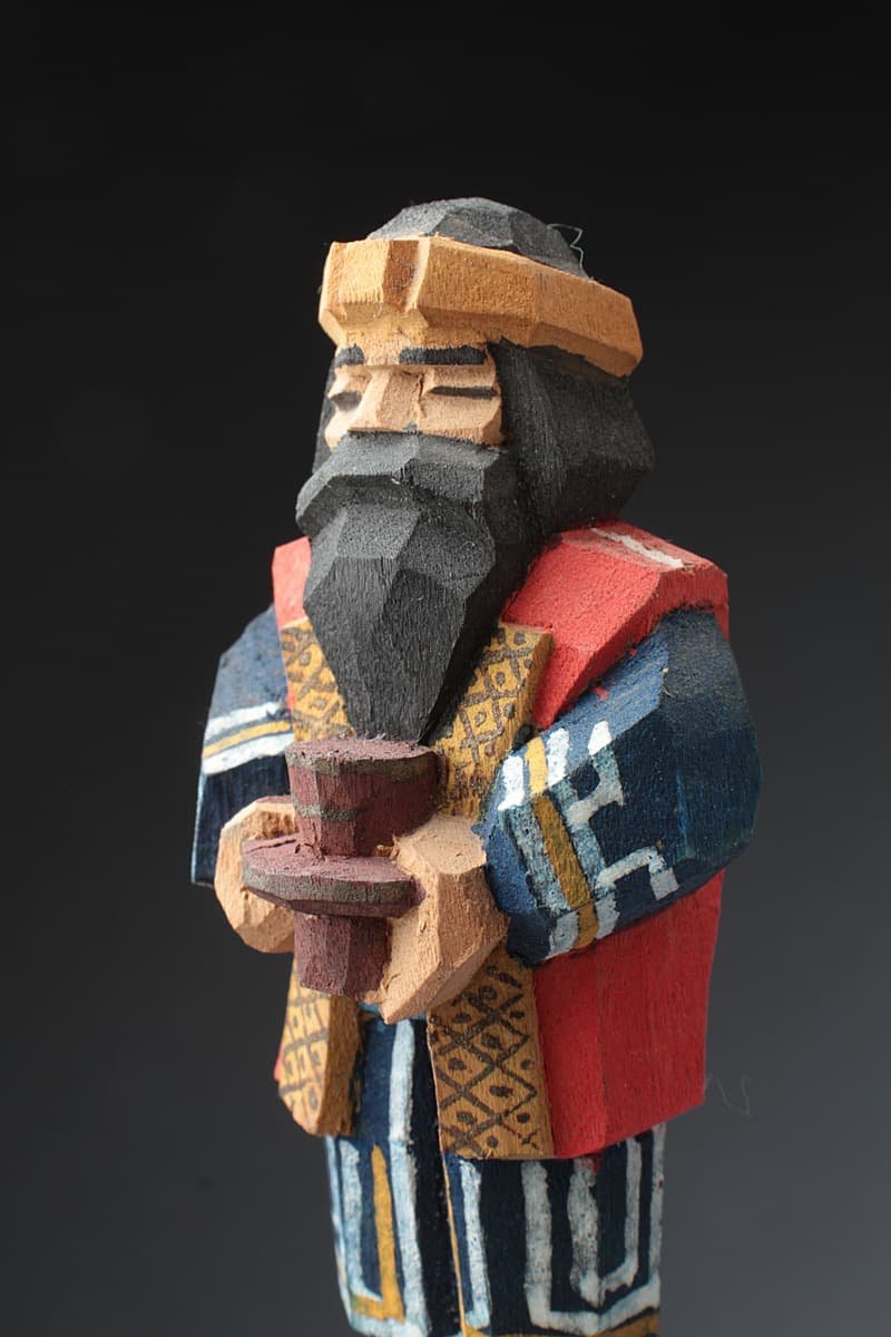 EH220 【板津邦夫 作】アイヌ彫刻 木彫アイヌ民族 人物像 三体 高12.3cm