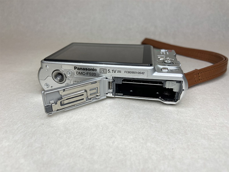 Panasonic LUMIX DMC-FS20 シルバー コンパクトデジカメ美品 動作品