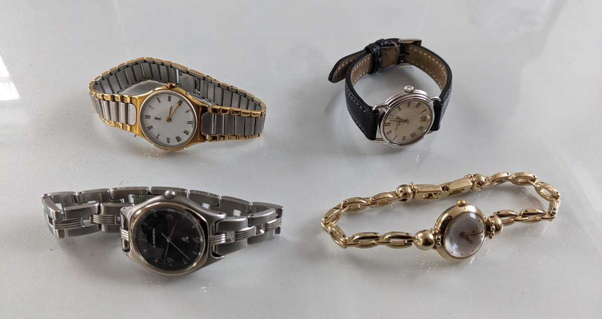 ☆電池交換済☆ イヴサンローラン Yves Saint Laurent 2針 黒 ☆電池
