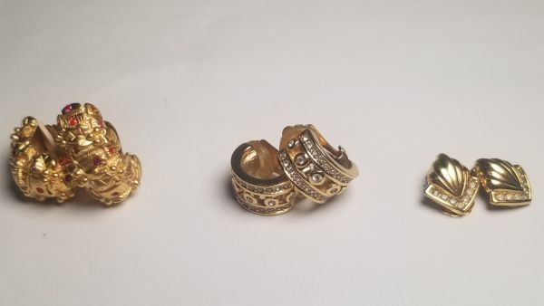 【中古品】Christian Dior / NINA RICCI 金色 ラインストーン【イヤリング3個セット】C