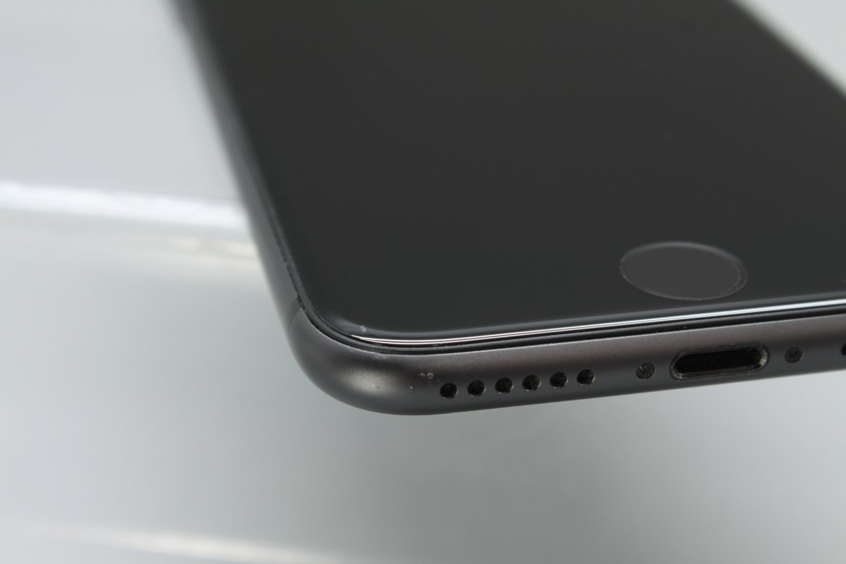 Apple iPhone8 64GB Space Gray A1906 MQ782J/A バッテリ79%□SIM