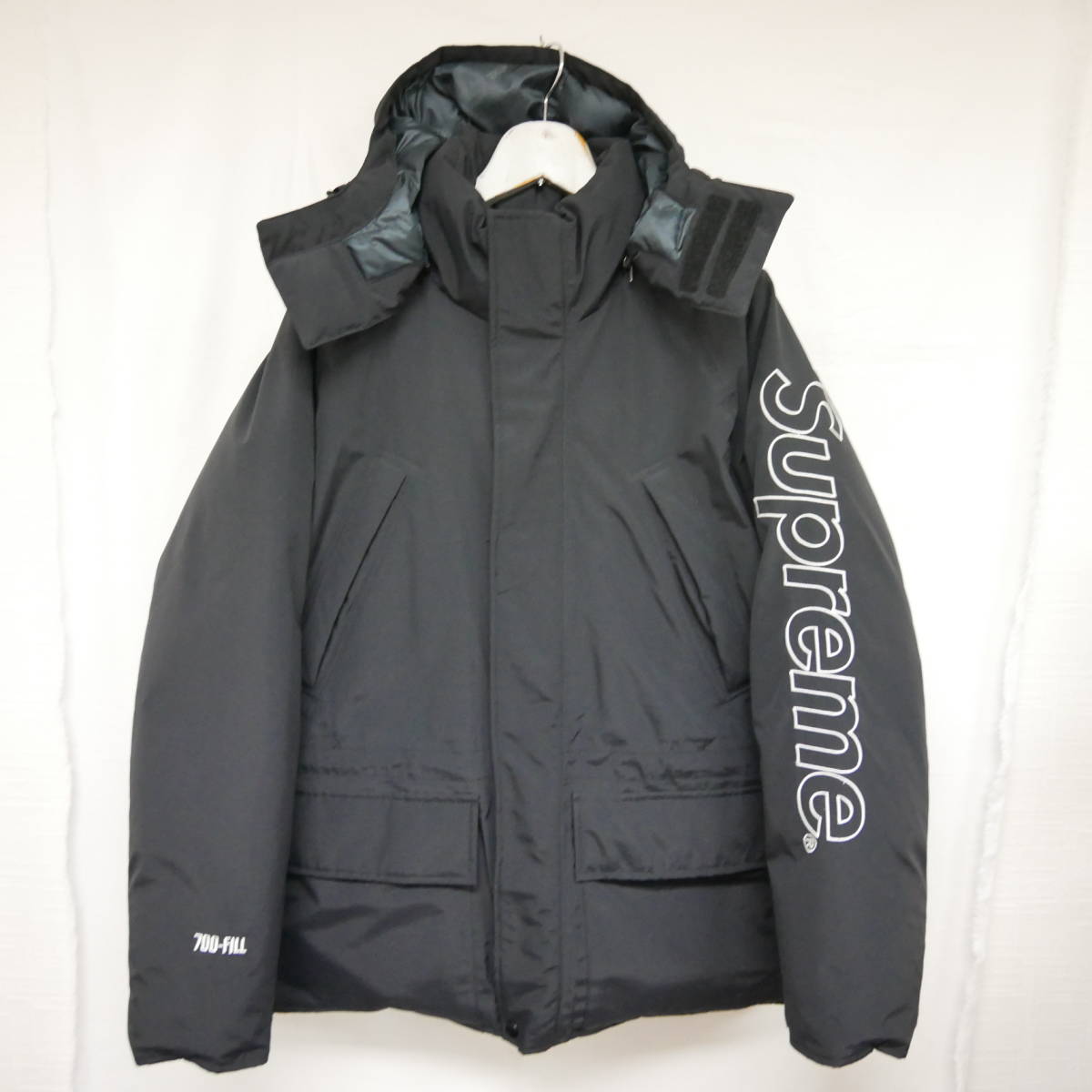 シュプリーム 17FW 700フィル ダウン Taped Seam パーカー M シュプリーム 17FW 700フィル ダウン Taped Seam パーカー M