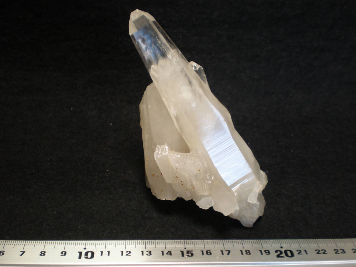 【人気，人気セール】 国産鉱物：水晶 山梨県甲府市水晶峠産 約260g(原石)｜売買されたオークション情報、yahooの商品情報をアーカイブ公開 - オークファン 原石