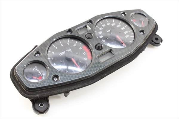 GSX1300Rハヤブサ[31メーター ※大きな損傷はありません]検隼｝B