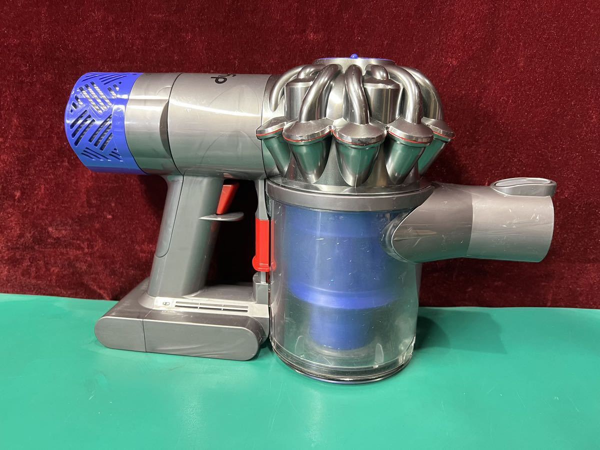ダイソン SV07 掃除機 番 一 サイクロン式掃除機 ダイソン コードレスクリーナー 掃除機 SV07 付属品あり　清掃済　動作OK (140s)