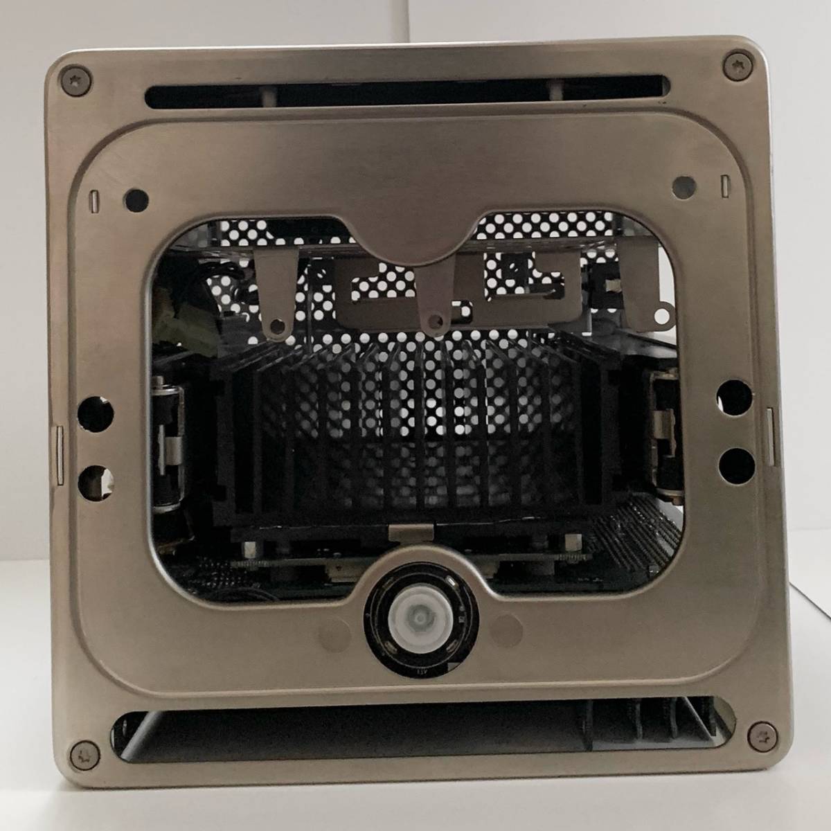 送料無料】ジャンク品 Apple Power Mac G4 Cube 本体のみ動作未確認