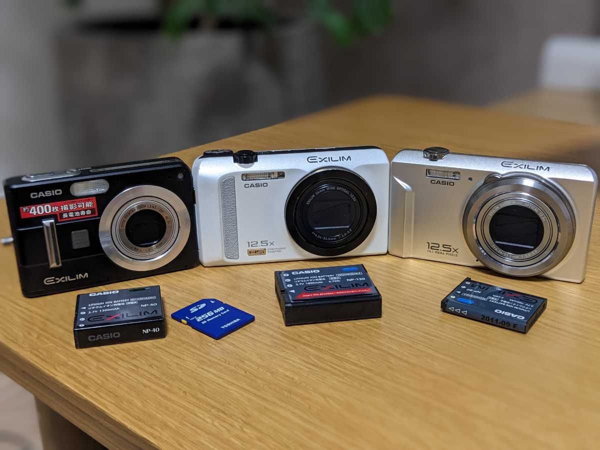 大人気！CASIO EXILIM EX-ZR200 コンデジ 動作品 作例有 デジカメ3台☆CASIO EXILIM EX-Z57 ZR200 ZS100☆カシオ EX-Z57 EXILIM