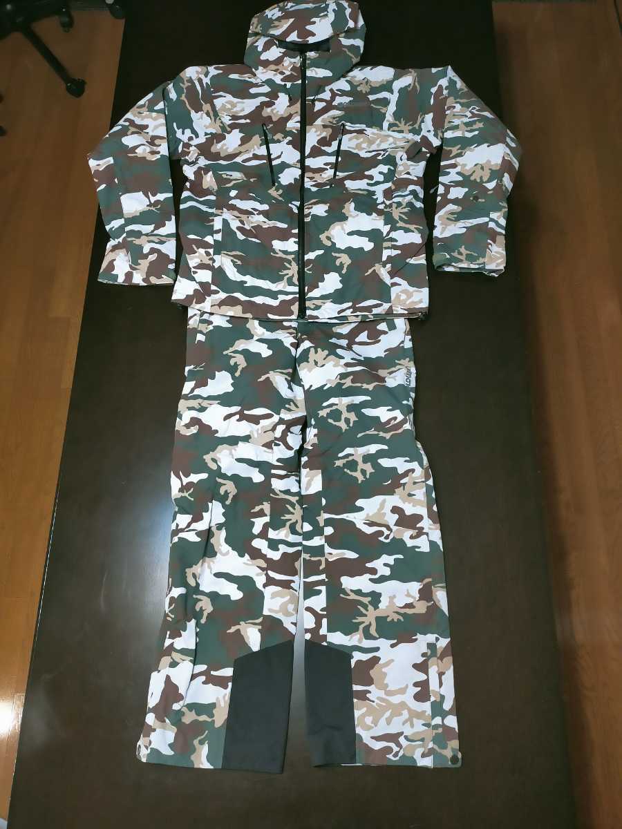 GOLDWIN ゴールドウィン　Mサイズ　上下セット 専用ダウンミドラー付き