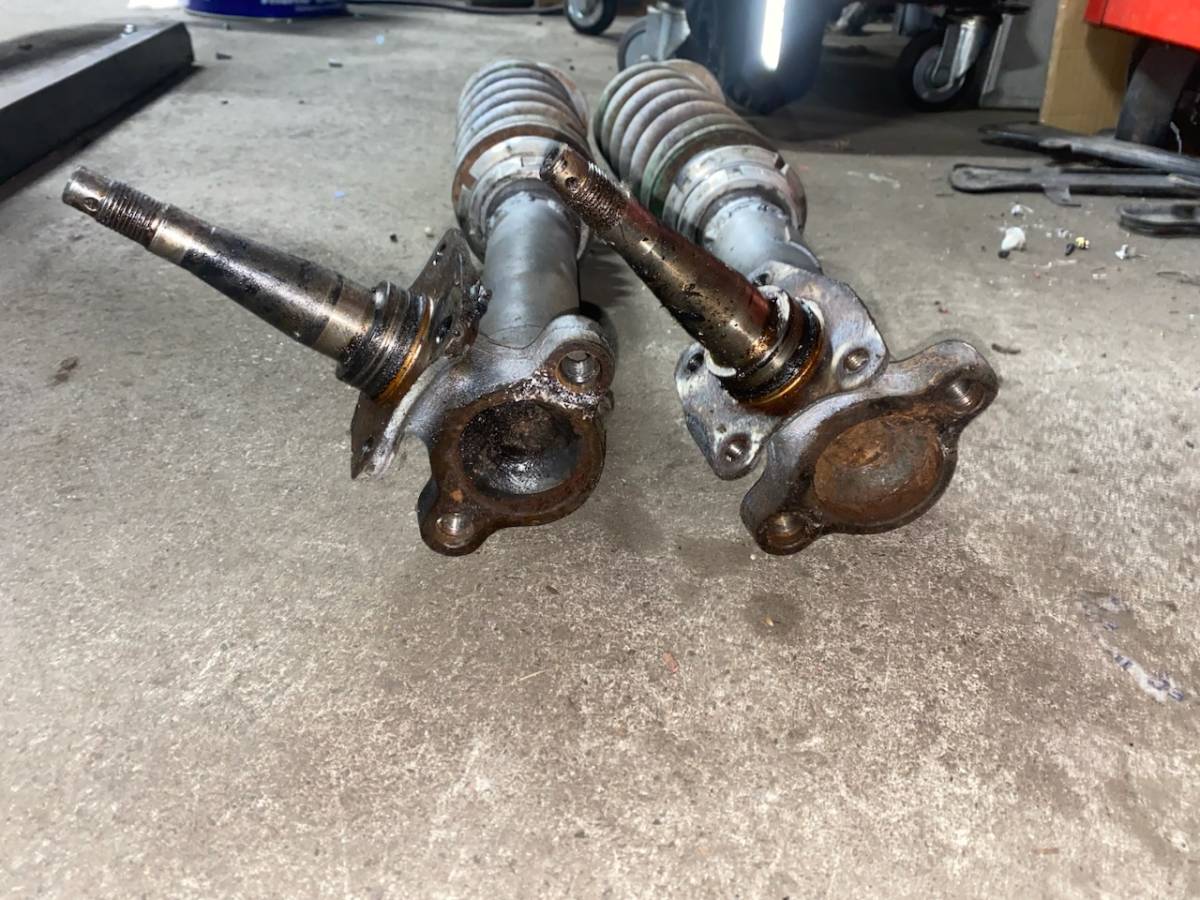 エ*ト様 AE86用 フルタップ式フロント車高調 ローター ピロアッパー エ