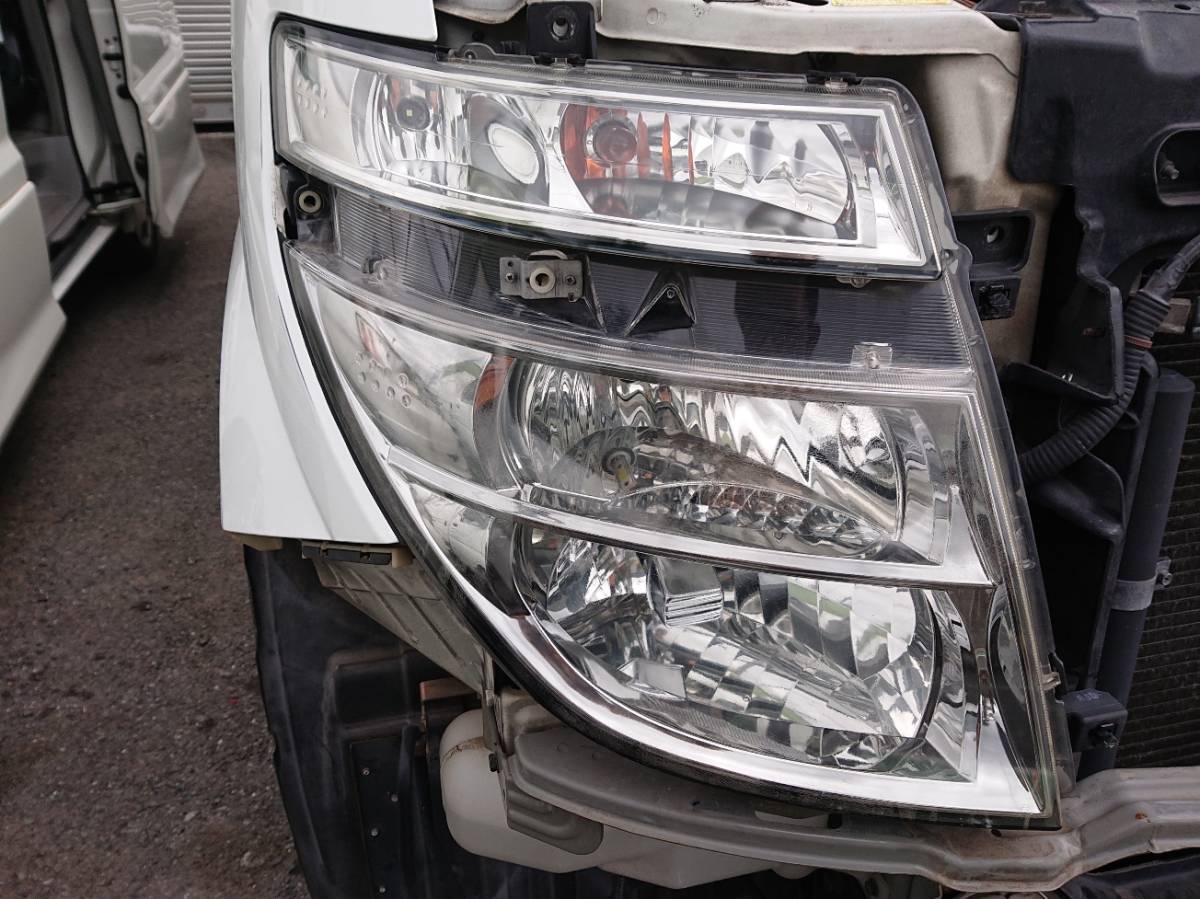 E51 エルグランド 前期 純正 HID ヘッドライト 左右 KOITO 100 E51 エルグランド 前期 純正 HID ヘッドライト 左右 KOITO 100