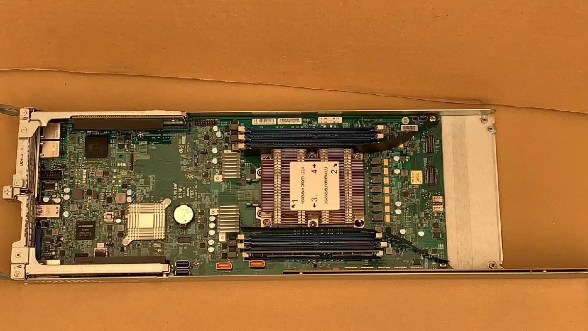 ジャンク現状BIOS起動済☆Supermicro K1SPi Intel Xeon Phi 7210 16GB