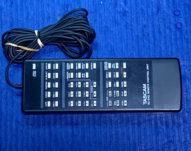 TASCAM DA-45HR / DA-40 用リモコン　RC-D45 　動作確認ずみ . 