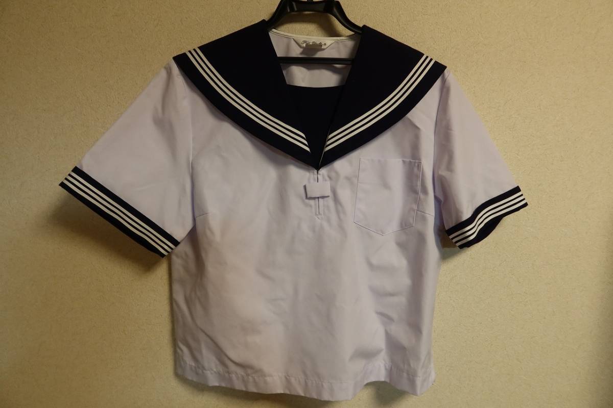 セーラー服 : 富士ヨット 半袖セーラー服 [富士ヨット] 白身頃 紺衿 