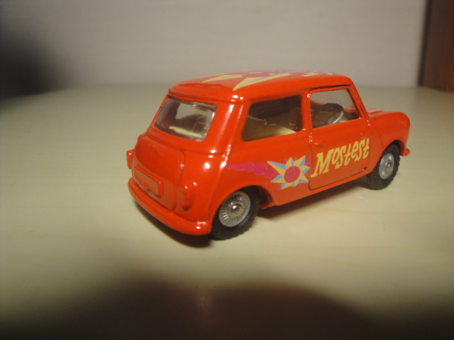 Corgi Pop Art Mini Code 3 コーギー ポップアート ミニ リビルド
