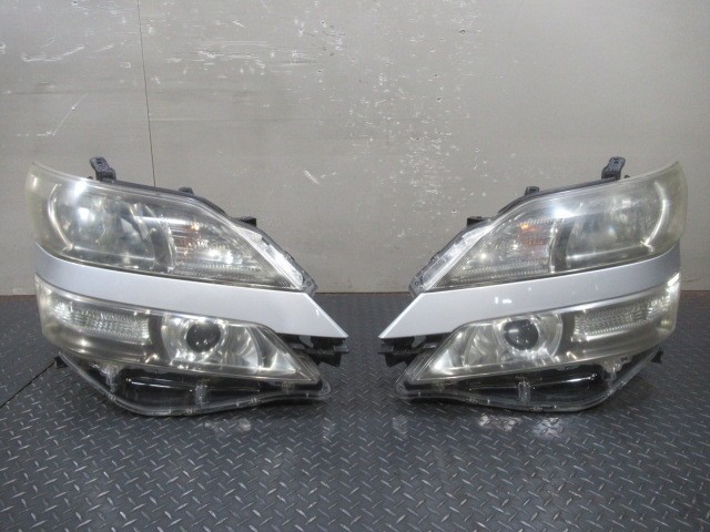 35674 ANH20W ヴェルファイア 前期 純正HID ヘッドライト 左右セット