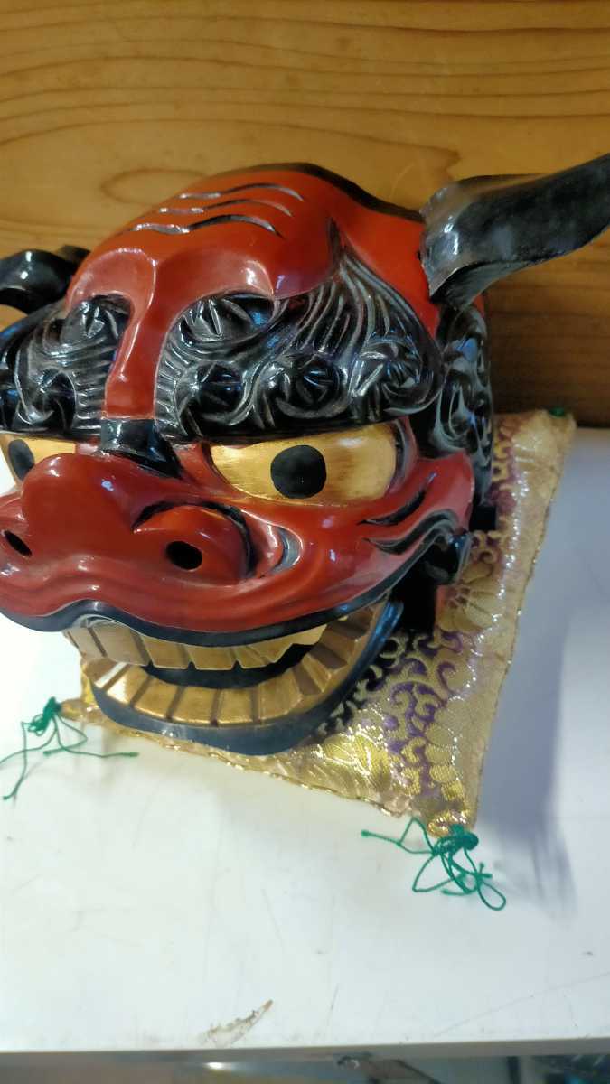 時代物 木彫獅子頭 朱漆塗金彩 幅54cm 獅子舞 神楽面 魔除 縁起物 骨董品 時代物 木彫獅子頭 朱漆塗金彩 幅54cm 獅子舞 神楽面 魔除 縁起物 骨董
