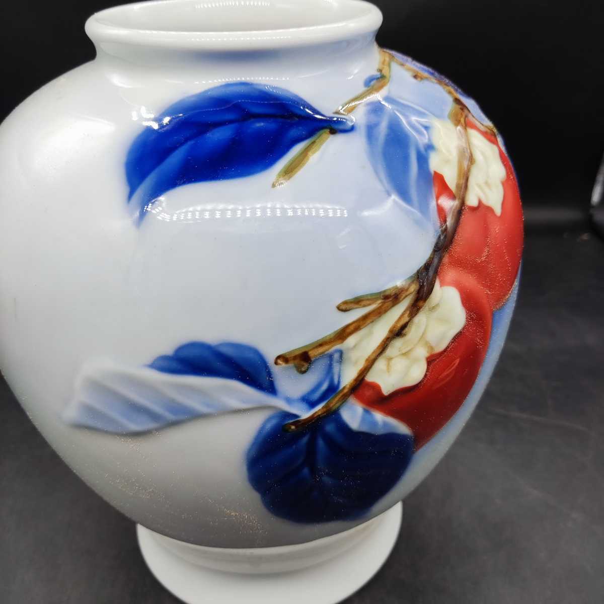 花瓶 有田焼 深川製磁 花生 花器 - メルカリ : 花入 柿絵 柿文 | 深川製磁｜公式オンラインストア フラワーベース陶器 柿紋 花瓶の通販