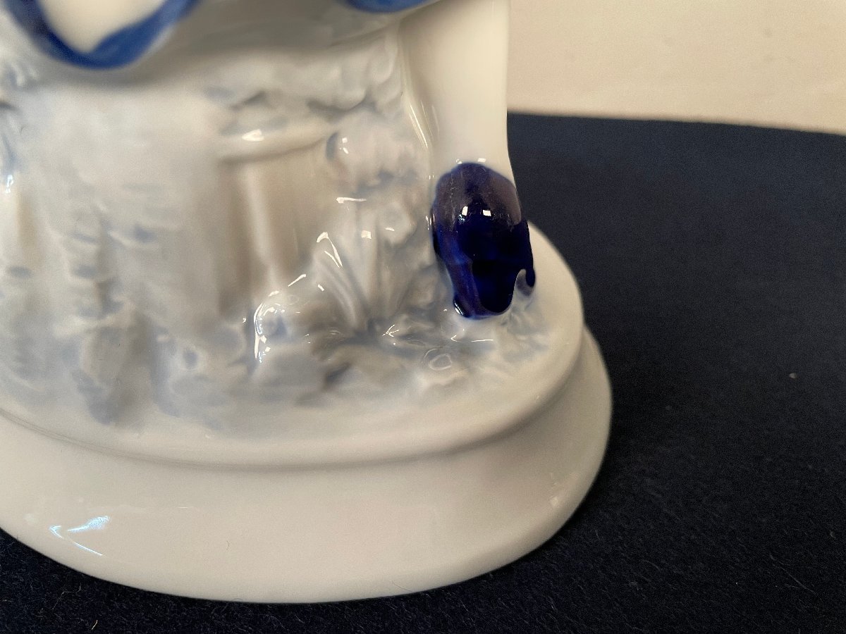 KPM ベルリン王立磁器製陶所 フィギュリン 陶器人形 置物 金彩 王冠 
