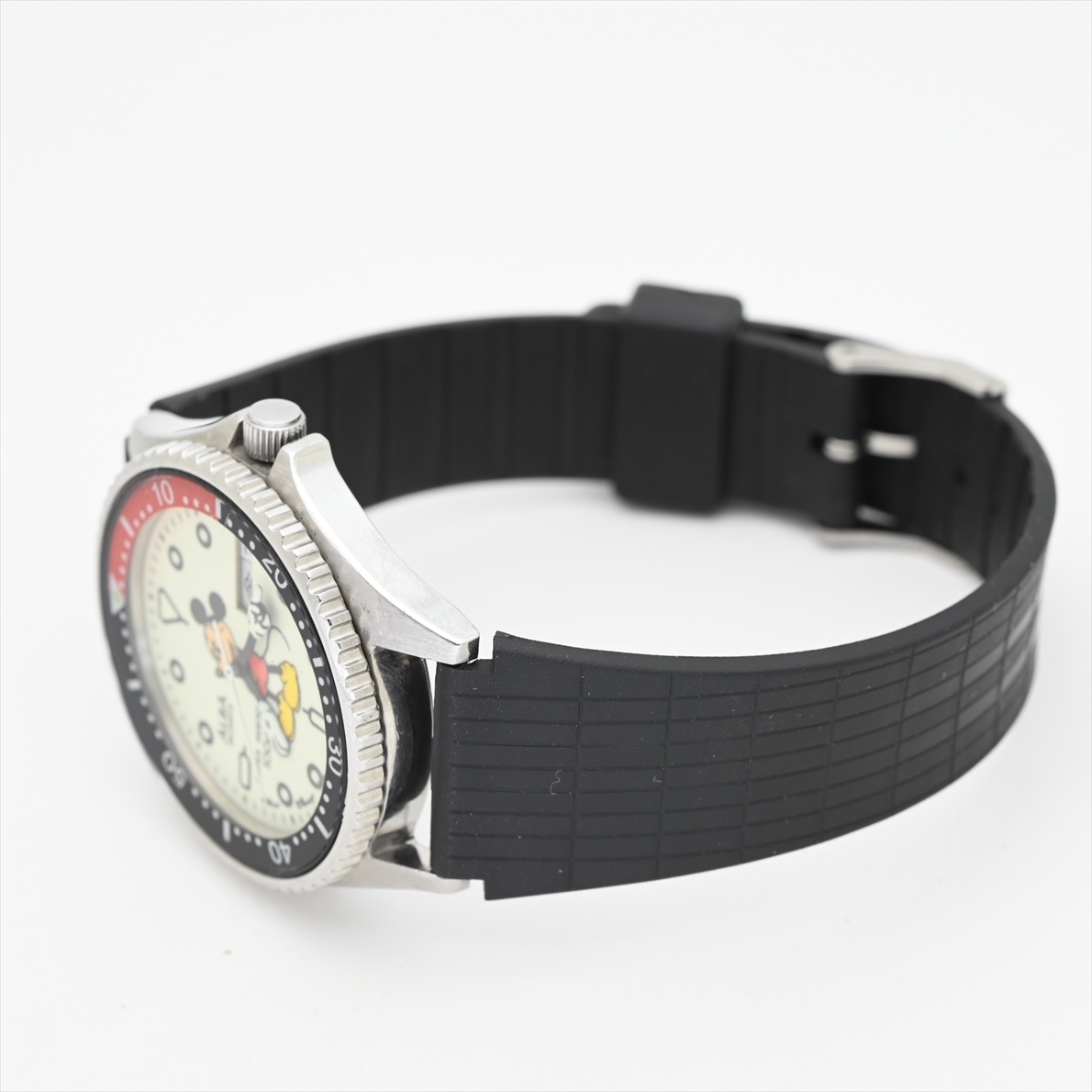 セイコー/アルバ 1984年製造 ミッキーマウス 蓄光文字盤 クォーツ