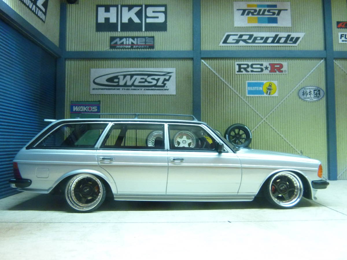 1/18 OttO メルセデスベンツ AMG S123 280TE（カスタム）オートアート 