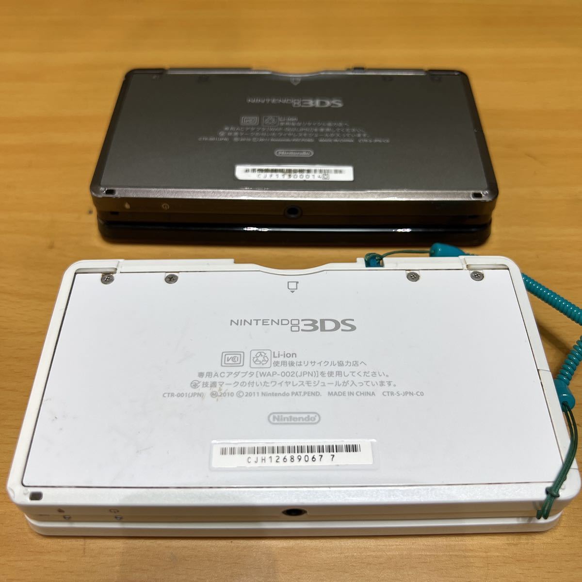 ニンテンドー3DS本体 中古 動作良好 2台セット(白・黒)(ニンテンドー 