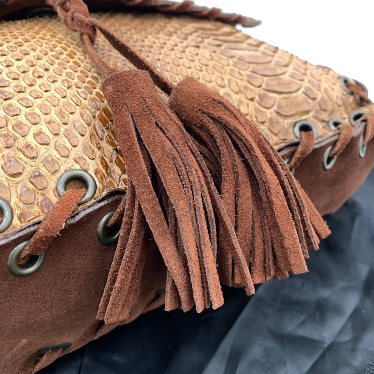 ☆良品/高級ラグジュアリー鞄 [イタリア製] 極上!!蛇革パイソンレザー 'DOLCE&GABBANA ドルチェアンドガッバーナ' ショルダーバッグ BRN 茶