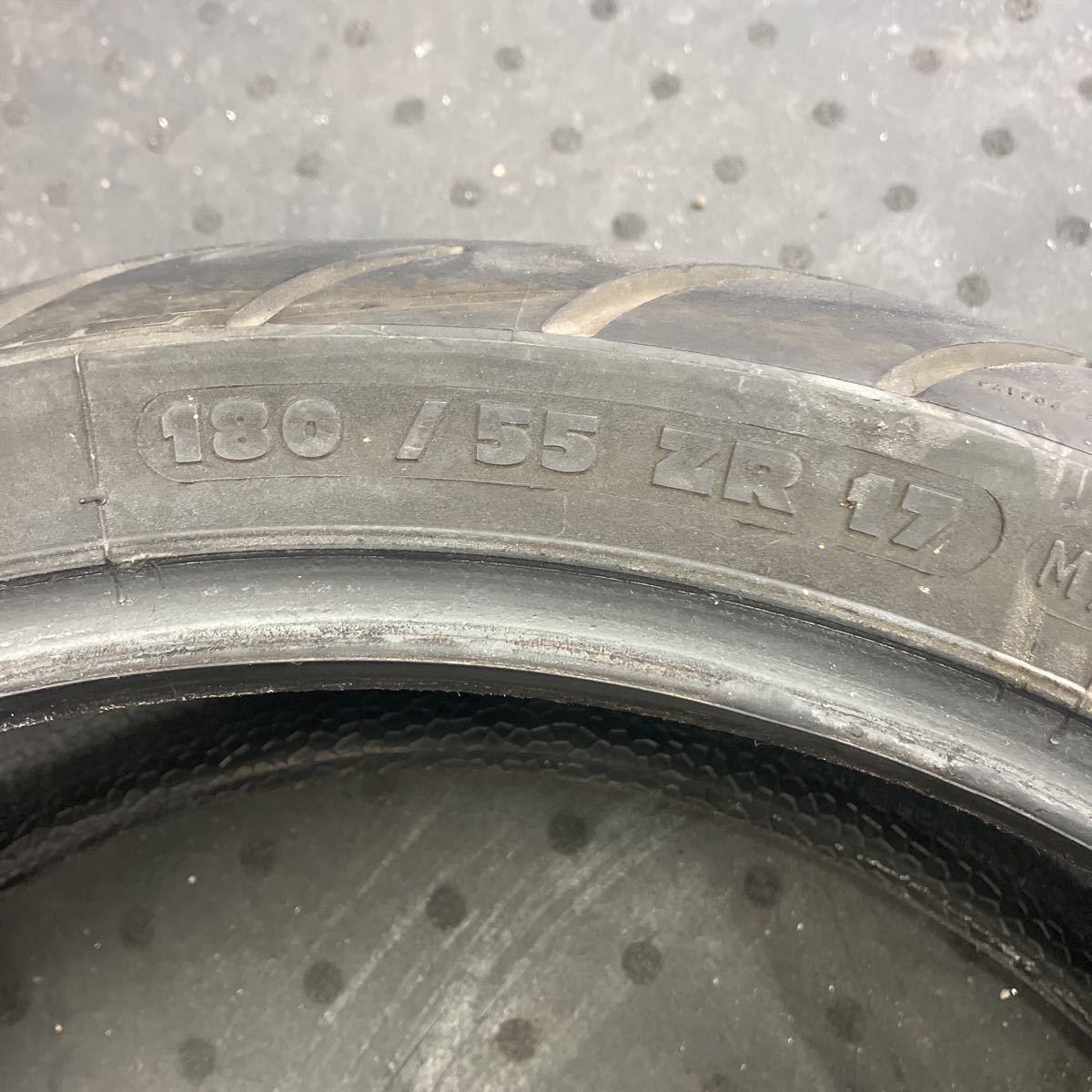 ホーネット DUNLOP 130/70ZR16 ミシュラン 180/55ZR17