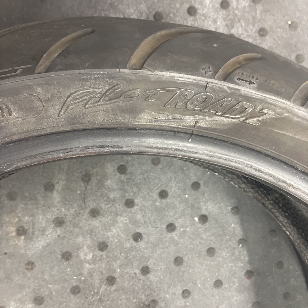 ホーネット DUNLOP 130/70ZR16 ミシュラン 180/55ZR17