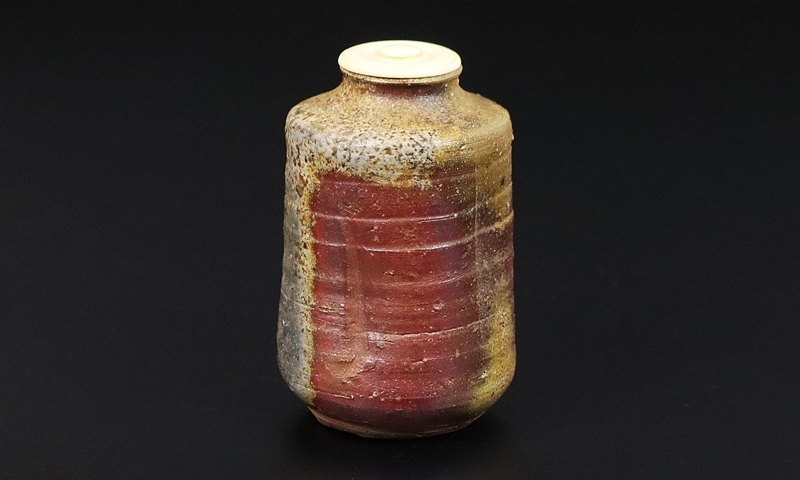 人間国宝 金重陶陽作 備前茶入 茶道具 共箱 栞付　M612　NT2 人間国宝 金重陶陽作 備前茶入 茶道具 共箱 栞付 M612 NT2 人間国宝