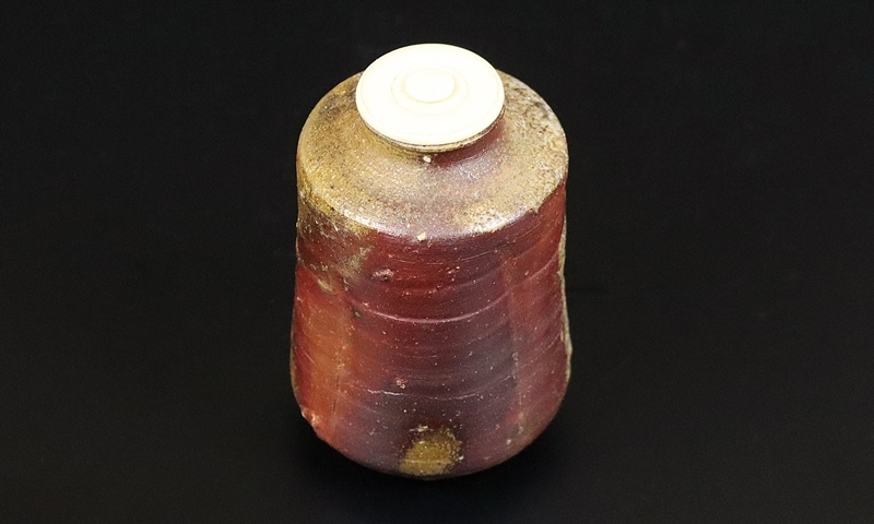 人間国宝 金重陶陽作 備前茶入 茶道具 共箱 栞付　M612　NT2 人間国宝 金重陶陽作 備前茶入 茶道具 共箱 栞付 M612 NT2 人間国宝