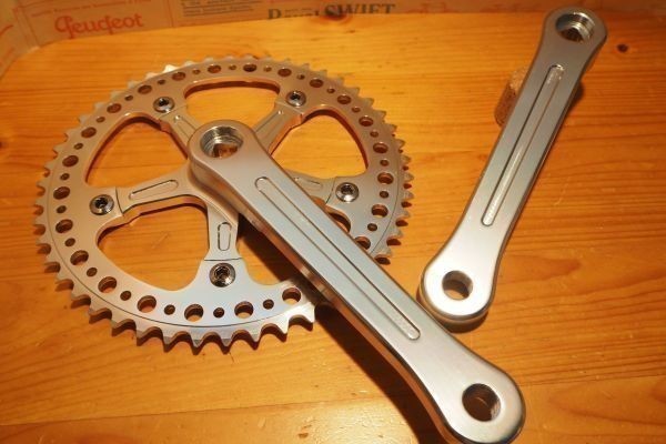 新品 レトロ クランク 48T 170mm ピスト（スギノ スーパーマイティ