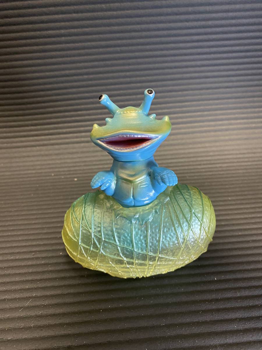 カネゴン M1号のミニ怪獣シリーズ 貯金箱タイプ イエロー 新品未使用