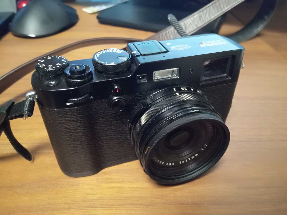 FUJIFILM X100F 純正ケース　元箱付　5700ショット　美品