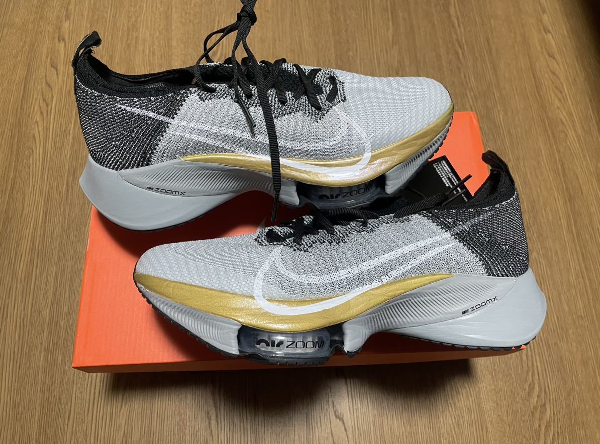 ナイキ エア ズームテンポネクスト% フライニット メンズ ランニングシューズ