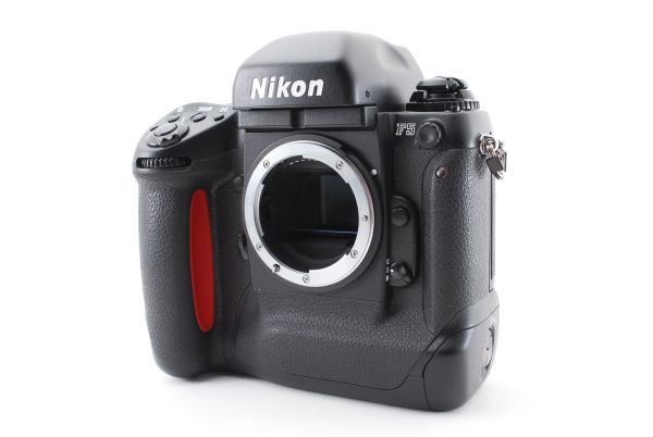 ○ Nikon ニコン F5 302万台 ボディのみ AF 一眼レフカメラ フィルム