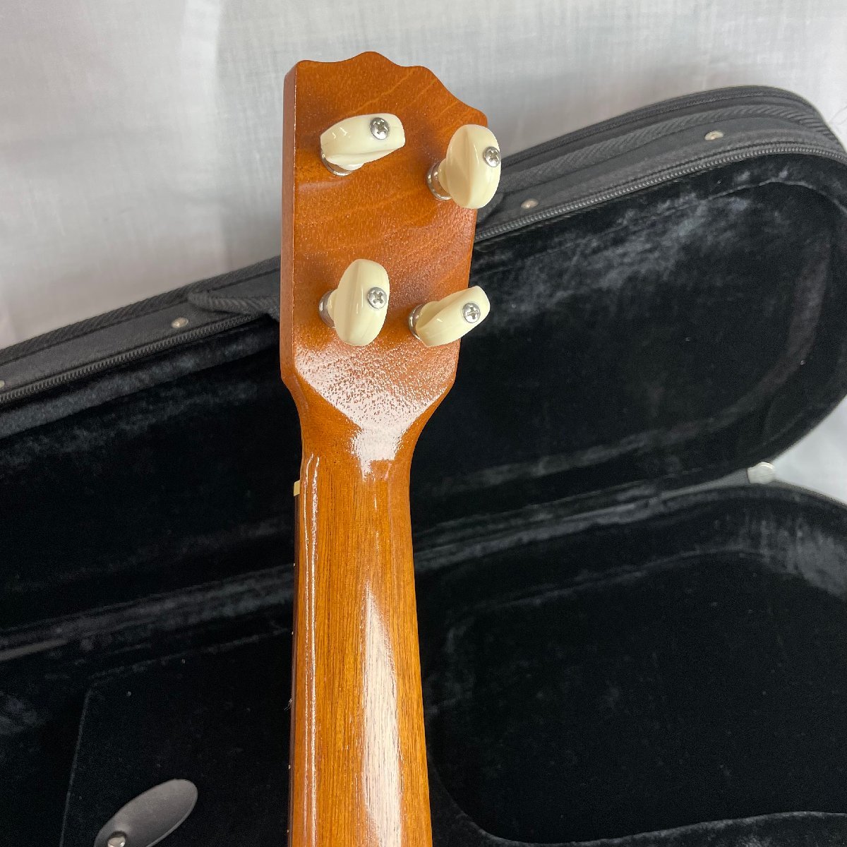 ◇G String Ukulele ソプラノウクレレ 型番不明 ケース付き 中古品 