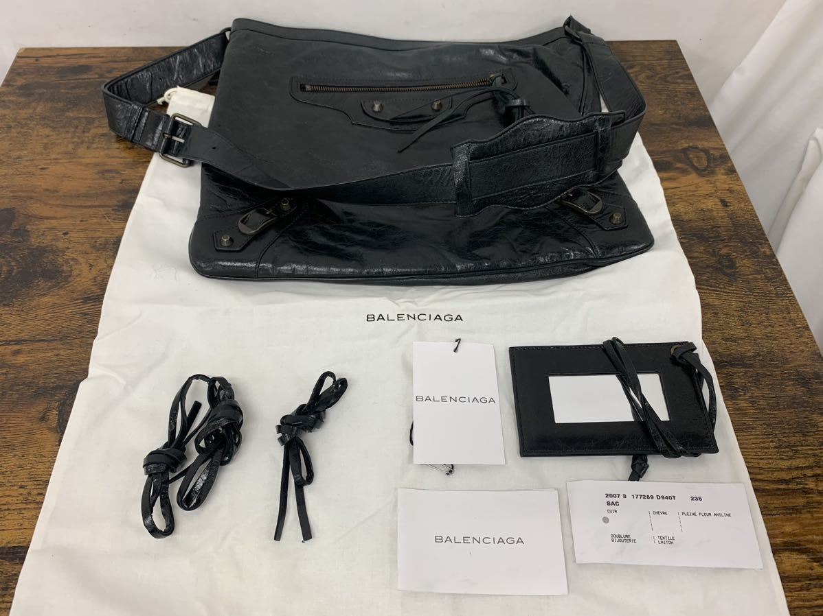 BALENCIAGA バレンシアガ ザ・メッセンジャー177289 ショルダーバッグ レザー ミラー付き ブラック 黒 