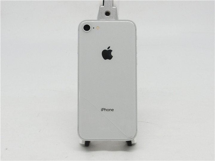 iPhone8 64GB 初期化済　白 中古 Apple iPhone8 64GB AU利用制限〇 最大容量90％ OS16.0.3初期化済