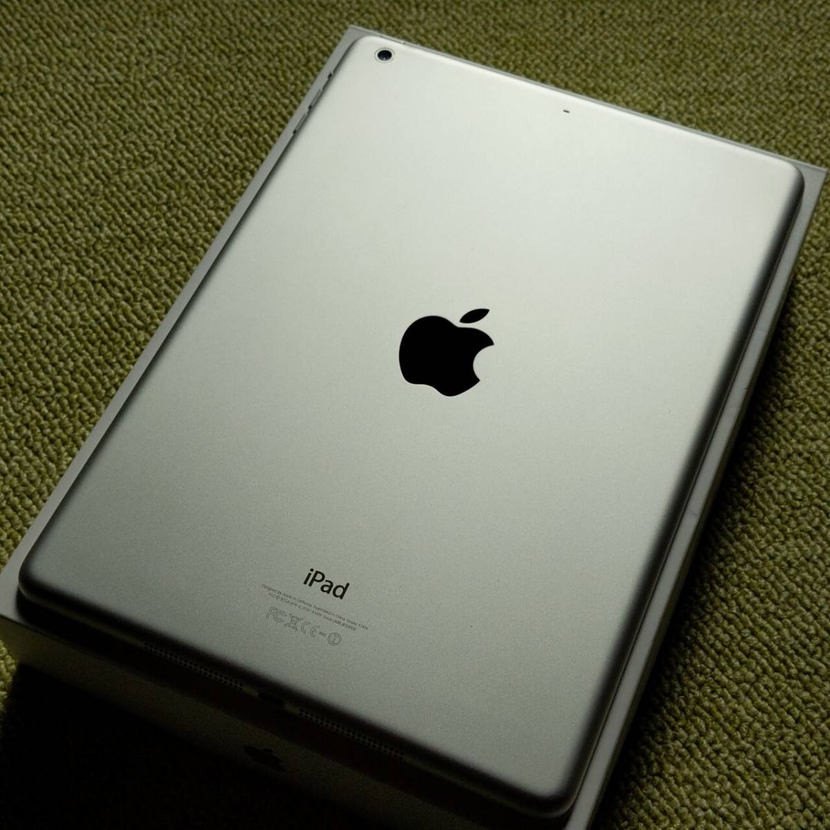 Apple iPad 本体 第8世代 無印 32G セルラー iPad第8世代Wi-Fi+