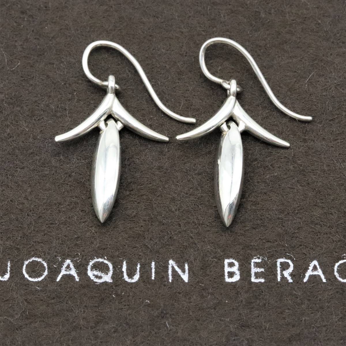 ホアキンベラオ シルバー フックピアス スペイン JOAQUIN BERAO