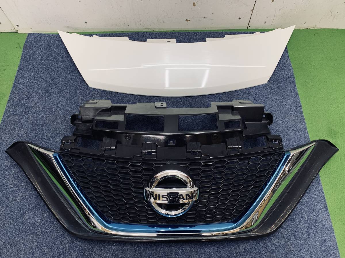 ノート/e-POWER E12/HE12/NE12/SNE12 純正 後期 フロント グリル/ラジエーターグリル 62310 5WJ0A/0B/62312 5WJ0A 日産　色QAB