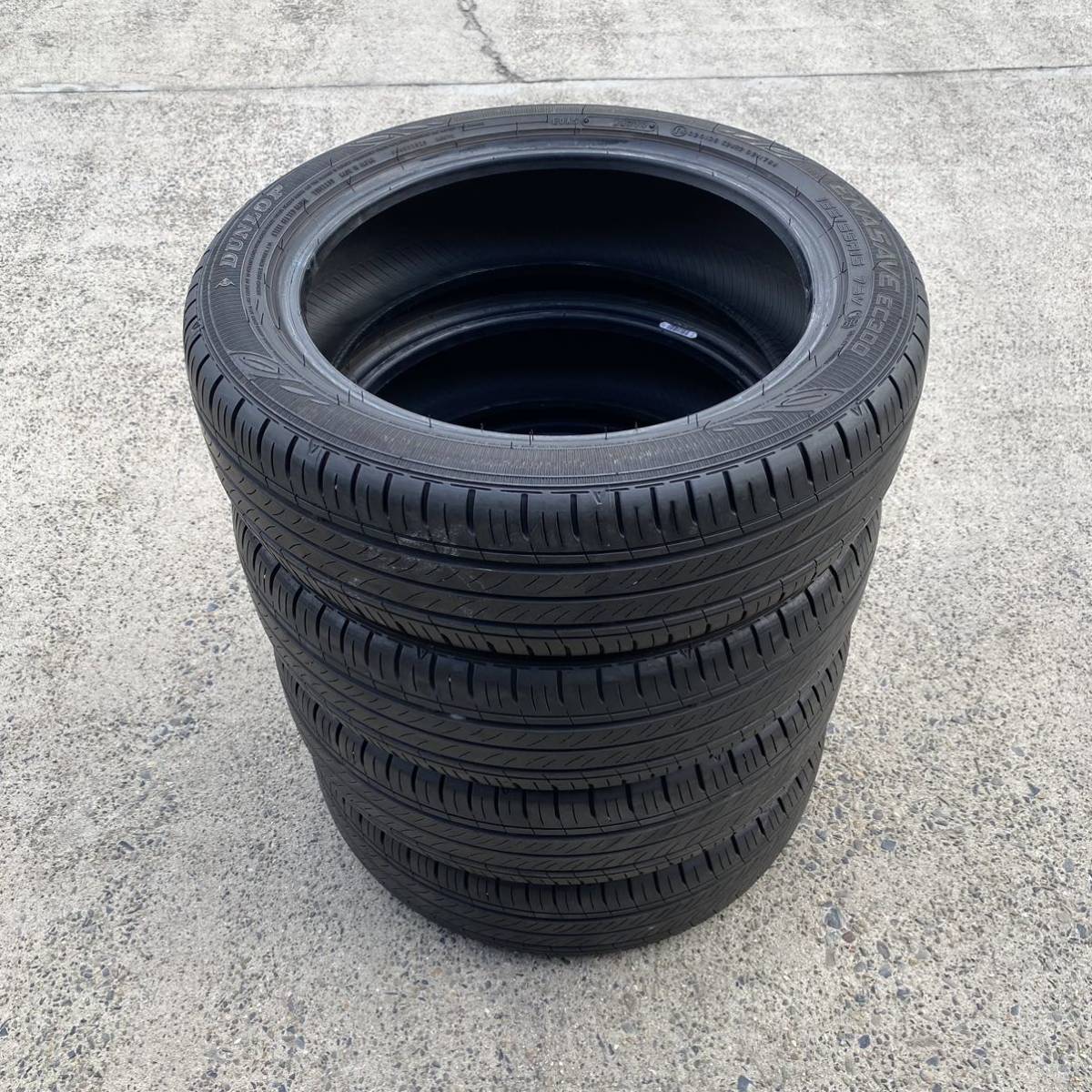 送料無料！ ダンロップ エナセーブEC300 165／55R15 4本