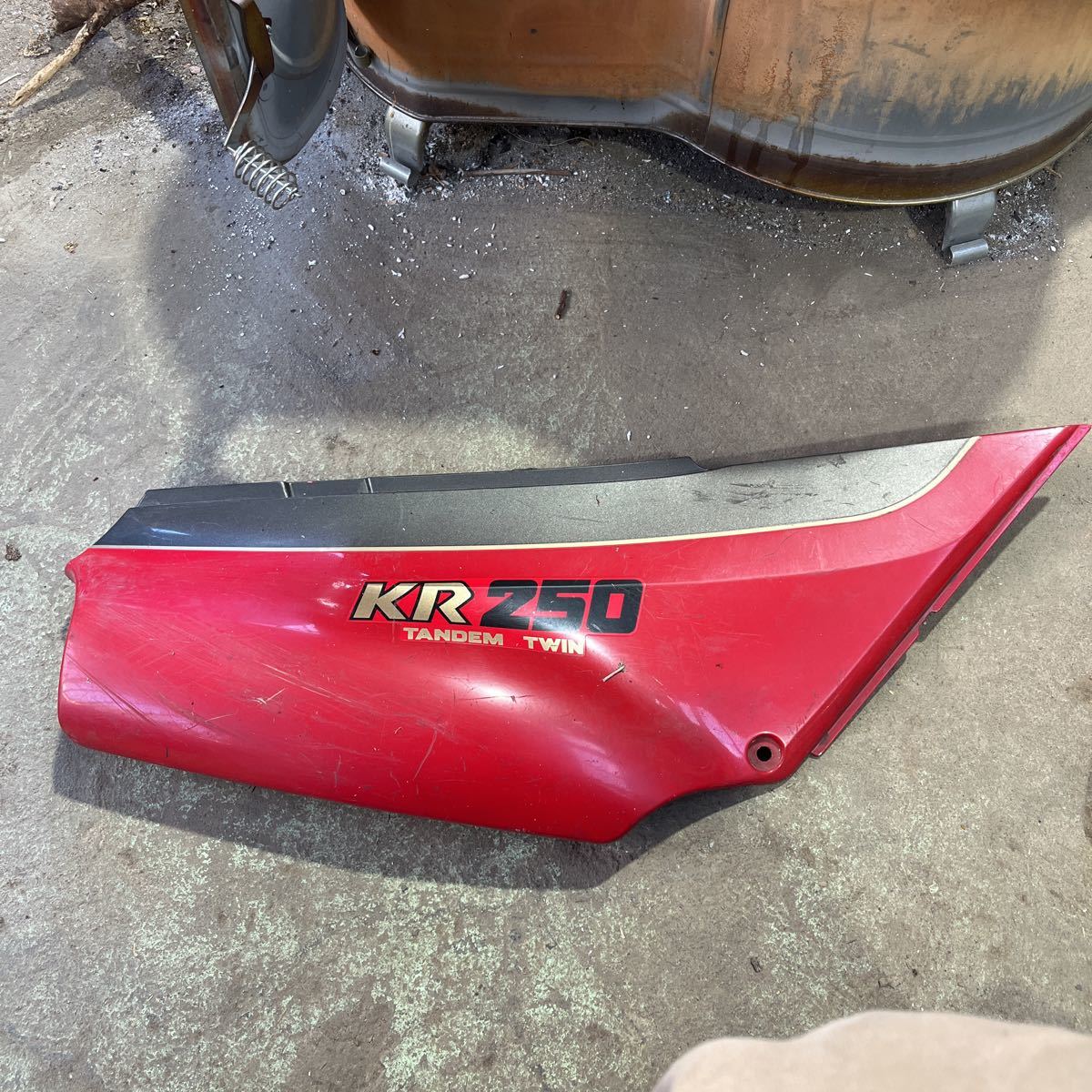 KR250 純正 サイドカバー カワサキ | KAWASAKI HOT&COOL アッパー