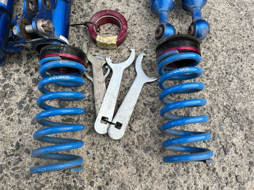 中古 NHP10 アクア クスコ 車高調 CUSCO スポーツR スタビリンク付き 