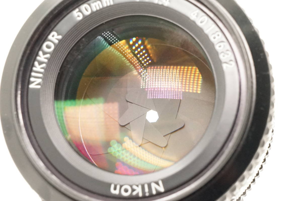 売り切り！ニコン Nikon NIKKOR 135mm 2.8 純正フード、ケース付き