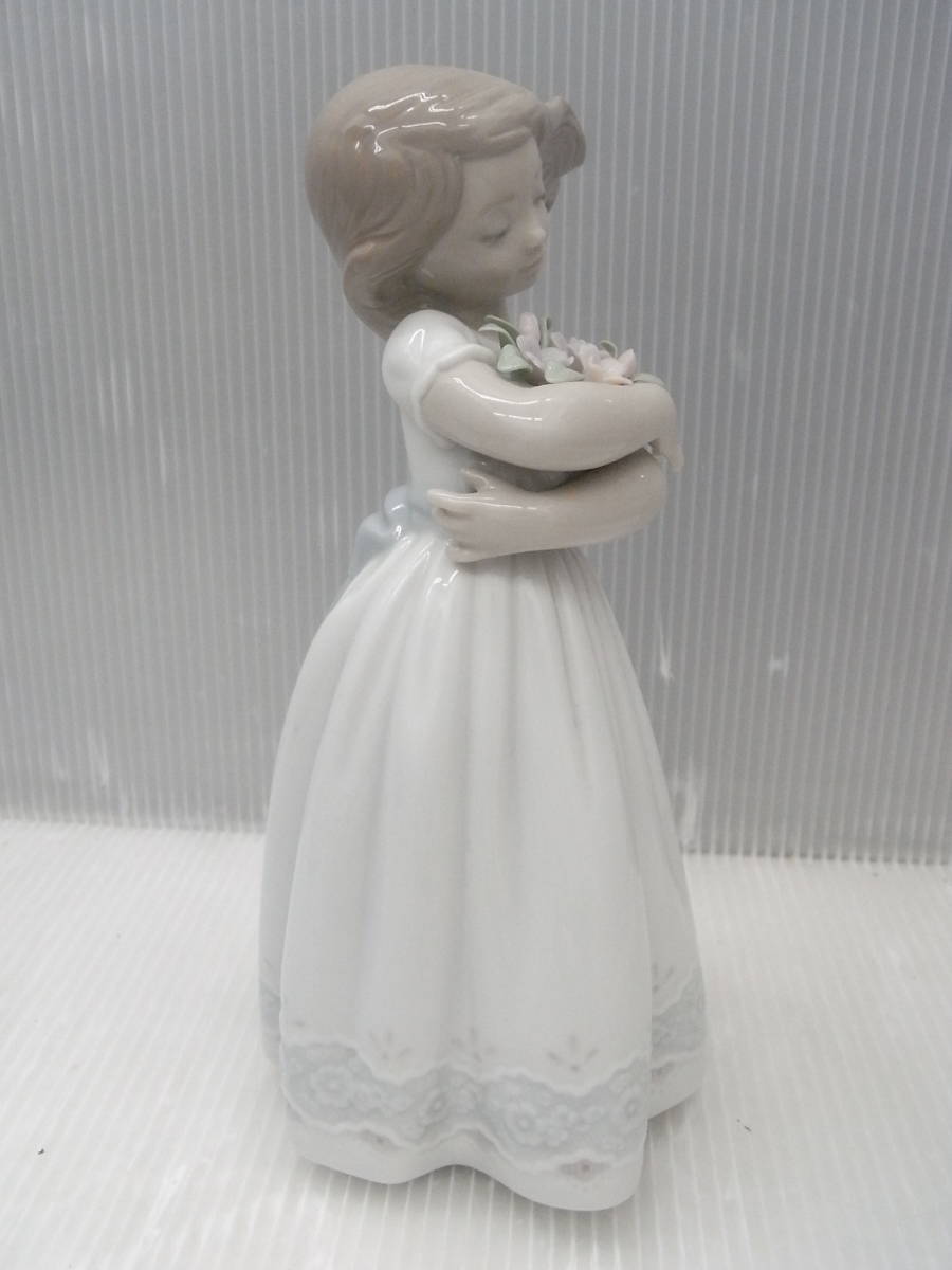 LLADRO さわやかな風 リヤドロ フィギュリン 陶器 人形