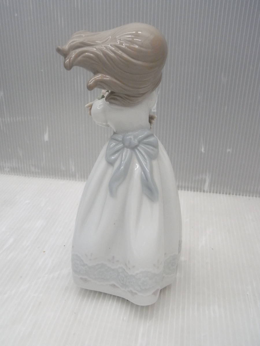 LLADRO さわやかな風 リヤドロ フィギュリン 陶器 人形