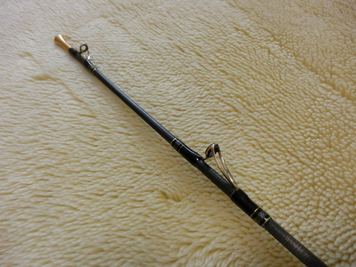 黒鯛工房カセ筏師 THE ATHLETE KM JAPAN model 138/160 穂先2本付き