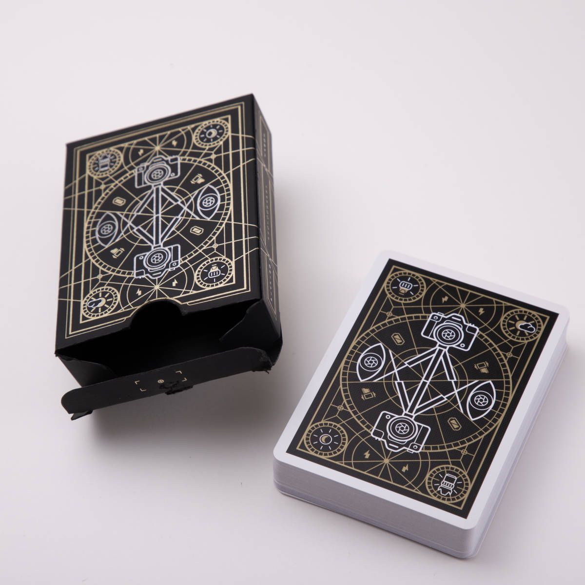 カメラ　コーチングトランプ　日本語版（紙素材）写真　デザイン　コレクション　Makuake　マクアケ　中古_7